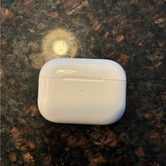 AirPods Pro 2nd gen - Picture 7 of 8